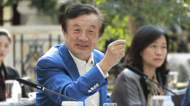 任正非再临达沃斯谈了什么？喊话美国不惧打击 称对AI没必要恐慌