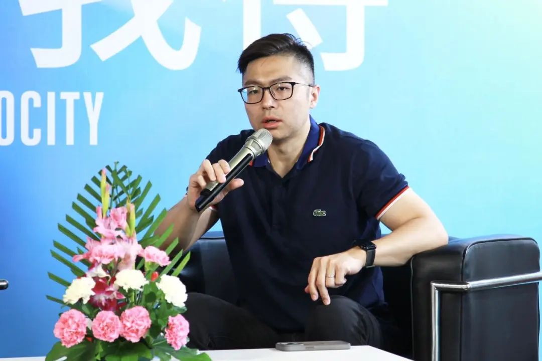 专访亿美软通张翀：5G消息三年蝶变，拥抱AI“时不我待”